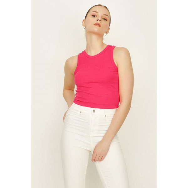 VIVID PINK RIBBED RACER CROP VEST